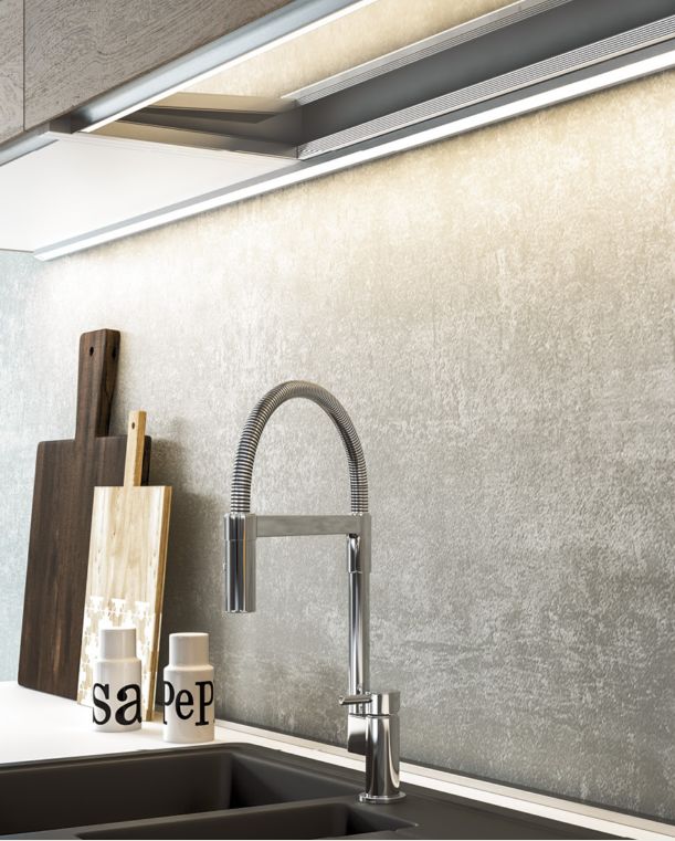 Мебельные светильники Светильник SIENA LIGHT с ИК L=847mm 8,2W 12V IP44 с креплениями 23800021200CN